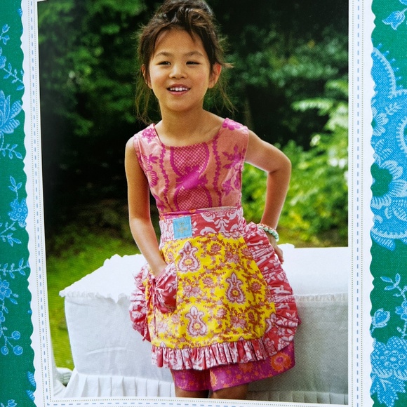 GIRL'S WORLD Twenty Pretty Sewing Projects for Little Girls by J Paganelli Book - Picture 8 of 12